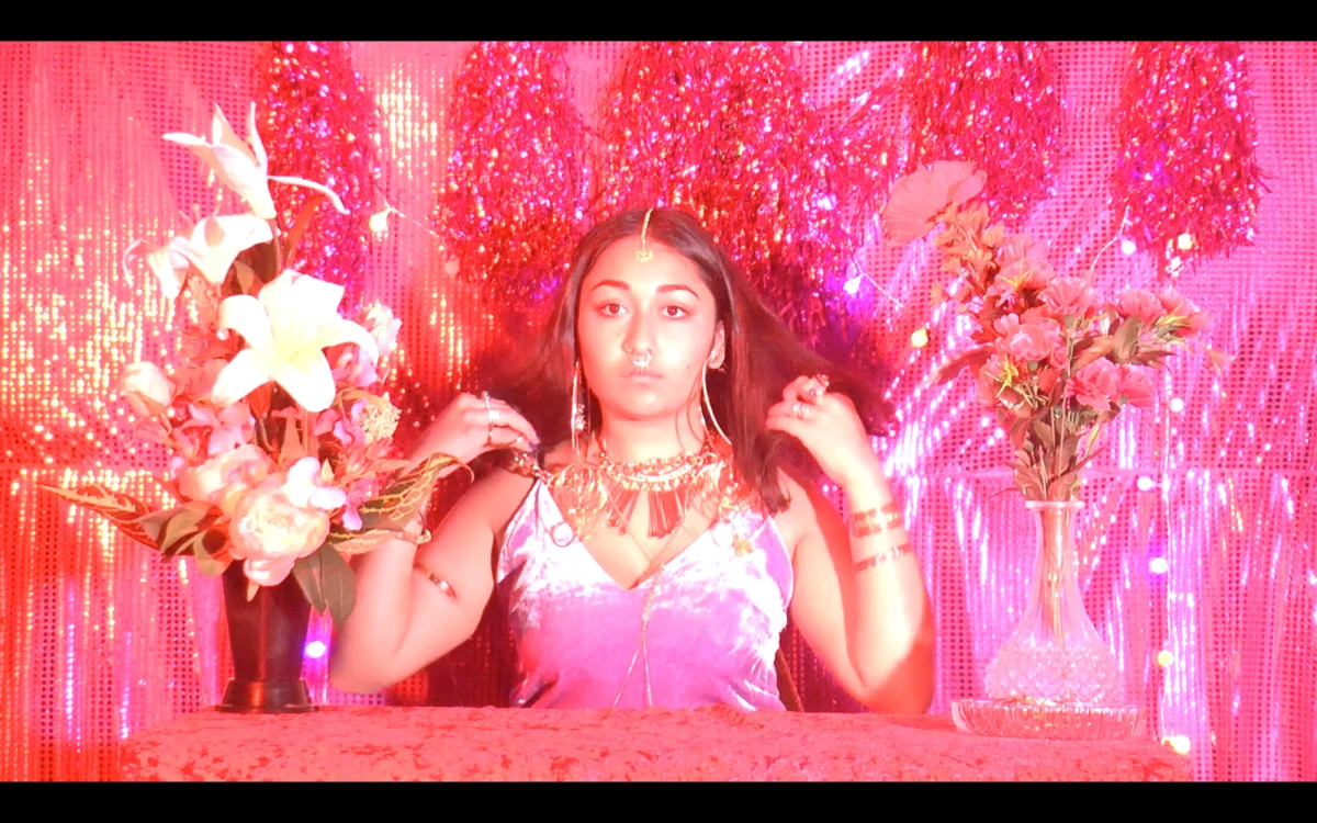 Silina Syan, <em>Pink Paradise</em> (film still), 2018, vidéo, son, couleur, 9’54’’