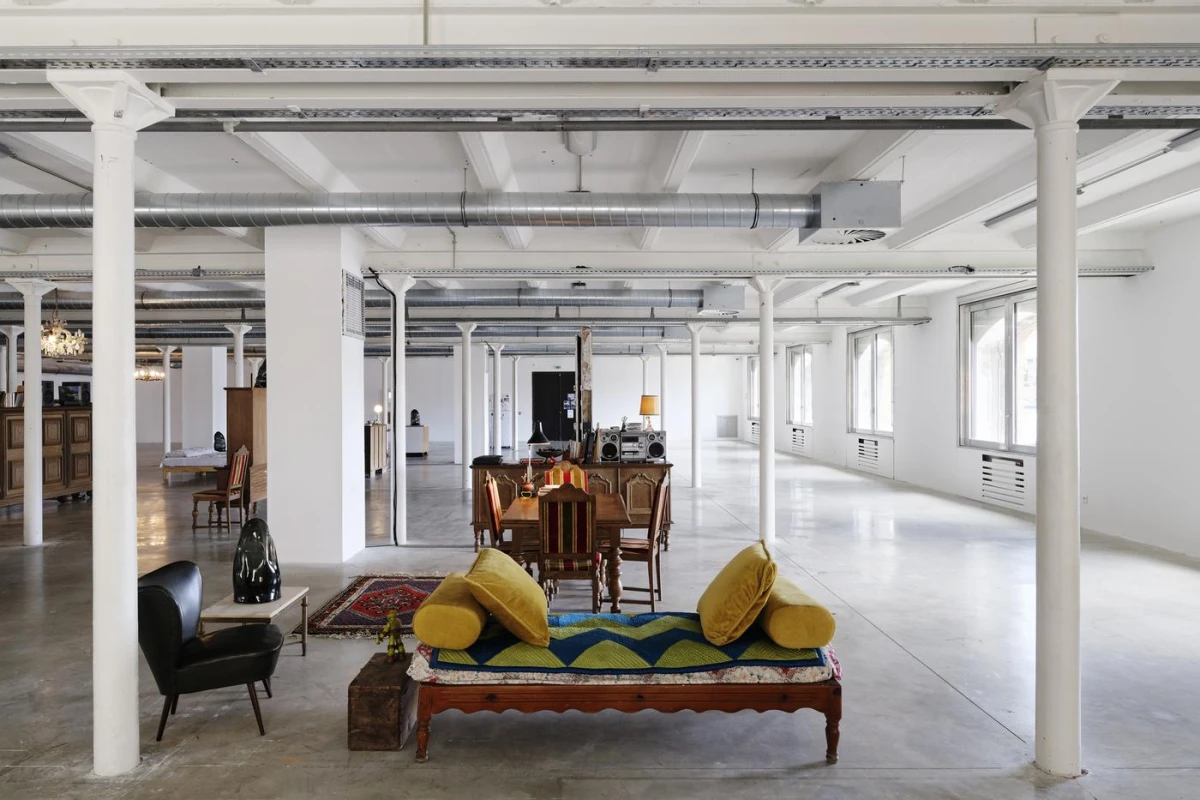 Lydia Ourahmane, <em>Barzakh</em>, vue d’exposition, Triangle - Astérides, centre d’art contemporain, Friche la Belle de Mai, Marseille, 2021. © Aurélien Mole.